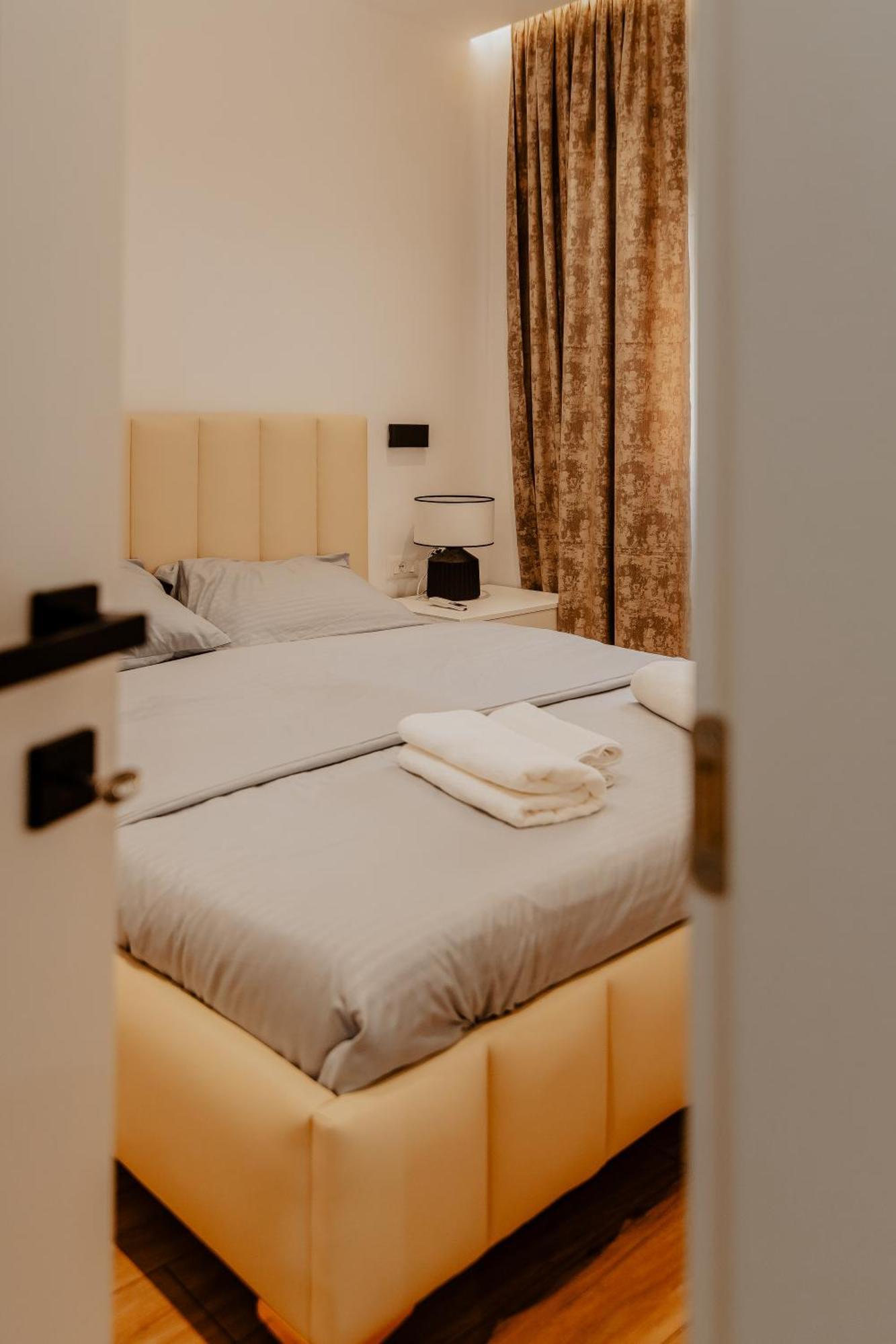 Suite Dolce Vita Tirana Esterno foto